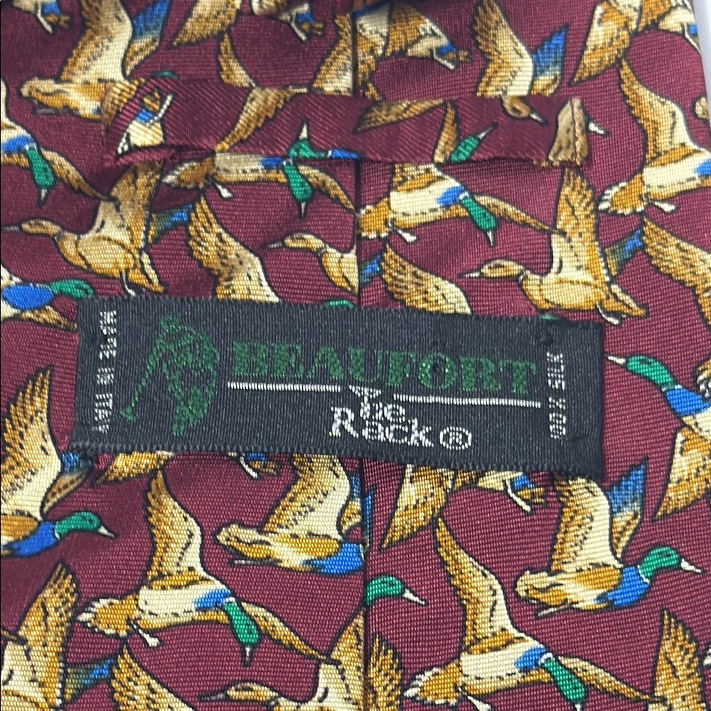 Beaufort Tie‎ Rack Red Flying Ducks Pattern Tie - Picture 4 of 7